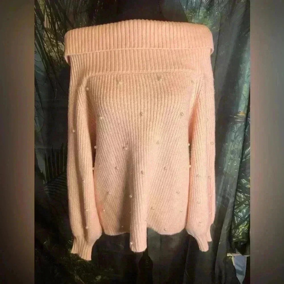 Chic Pink Off-Shoulder Sweater - Picture 2 of 16